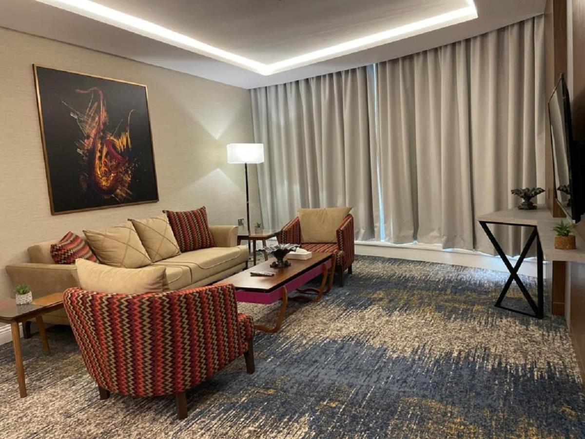 Remaz Suites Hotel Al Al Jubail Extérieur photo
