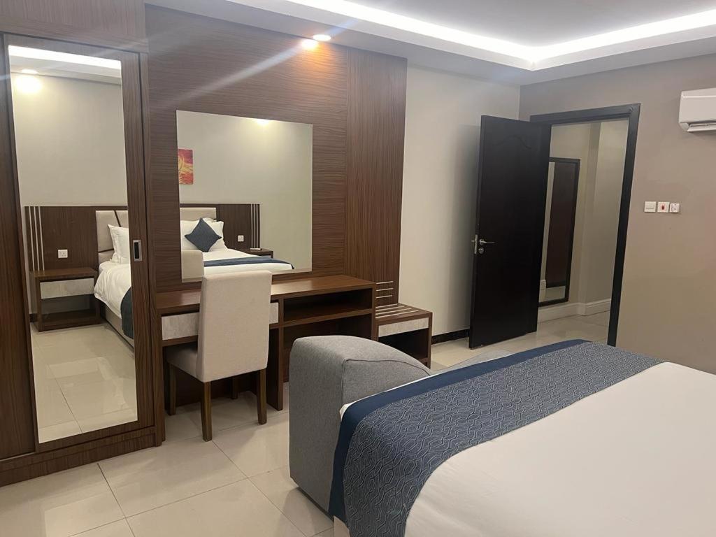 Remaz Suites Hotel Al Al Jubail Extérieur photo