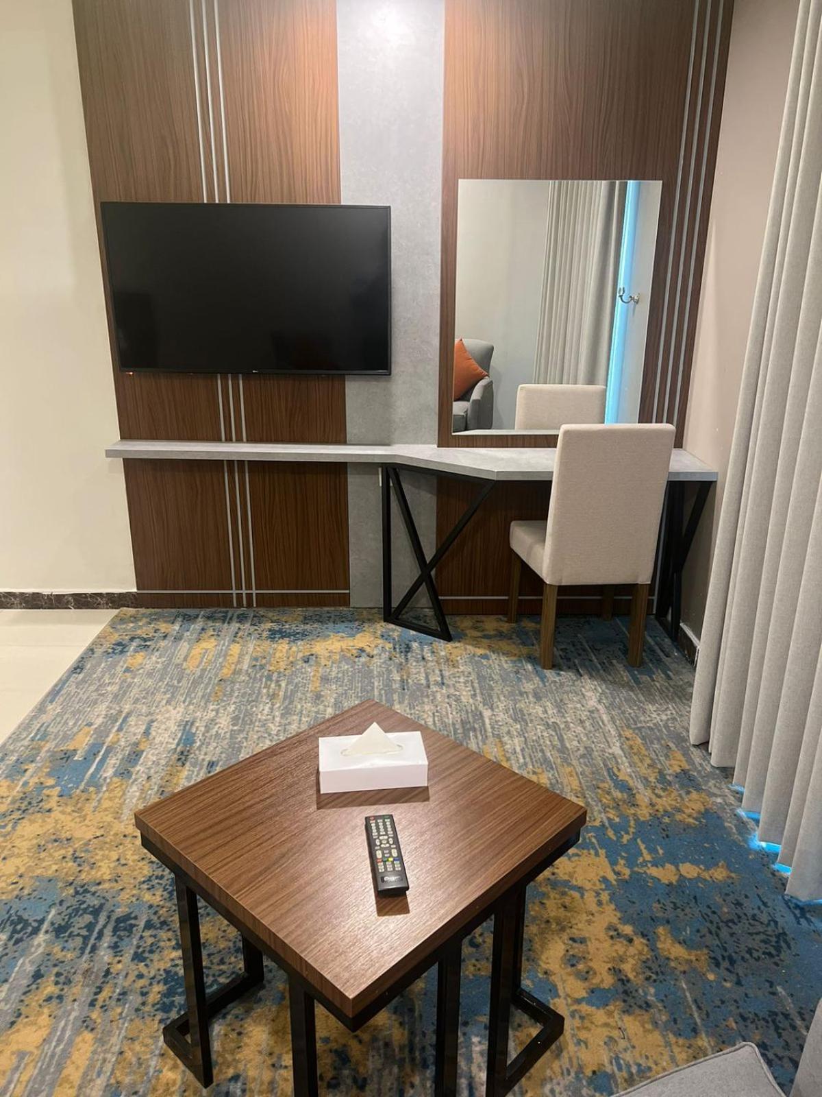 Remaz Suites Hotel Al Al Jubail Extérieur photo