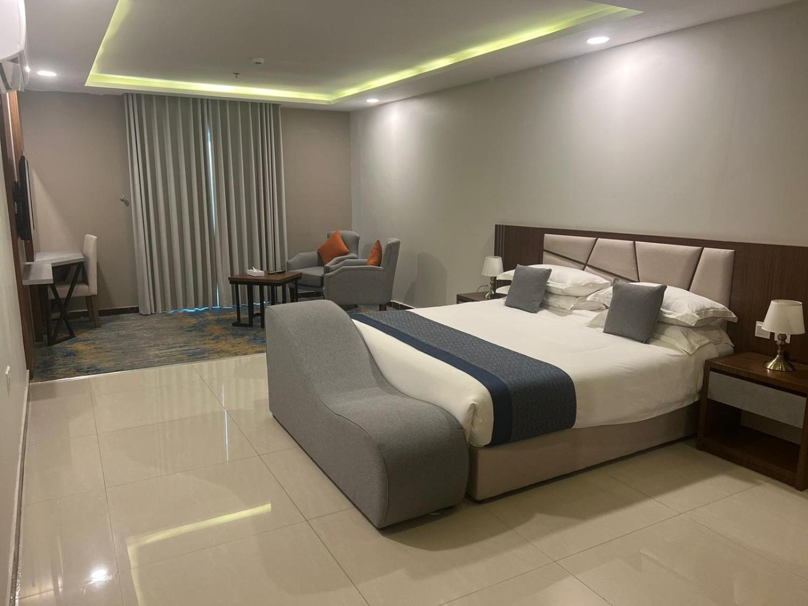 Remaz Suites Hotel Al Al Jubail Extérieur photo