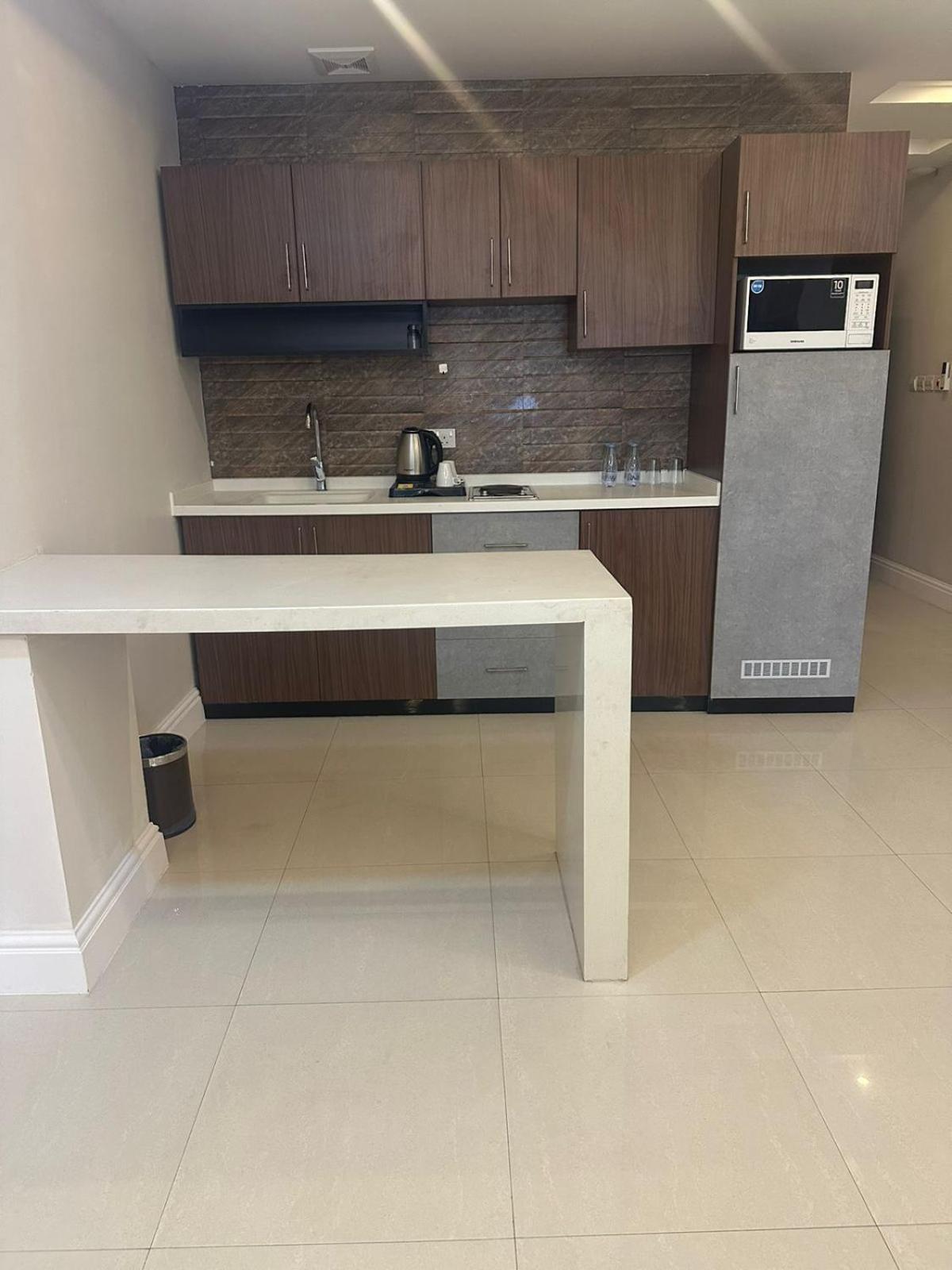 Remaz Suites Hotel Al Al Jubail Extérieur photo