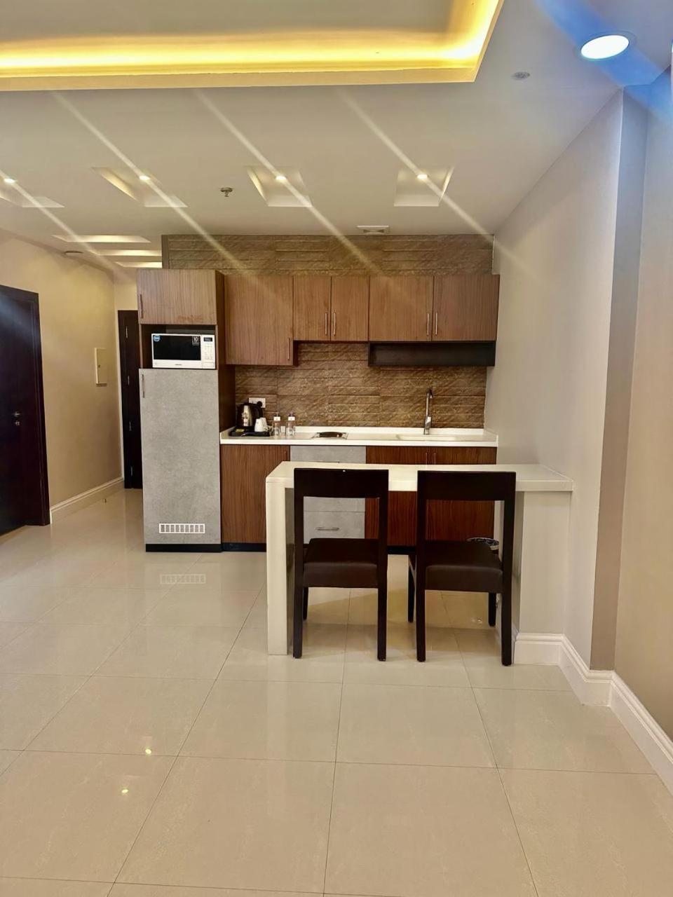 Remaz Suites Hotel Al Al Jubail Extérieur photo
