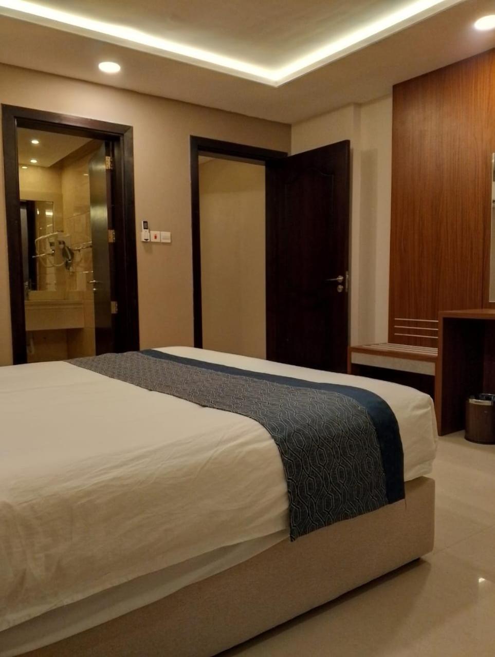 Remaz Suites Hotel Al Al Jubail Extérieur photo